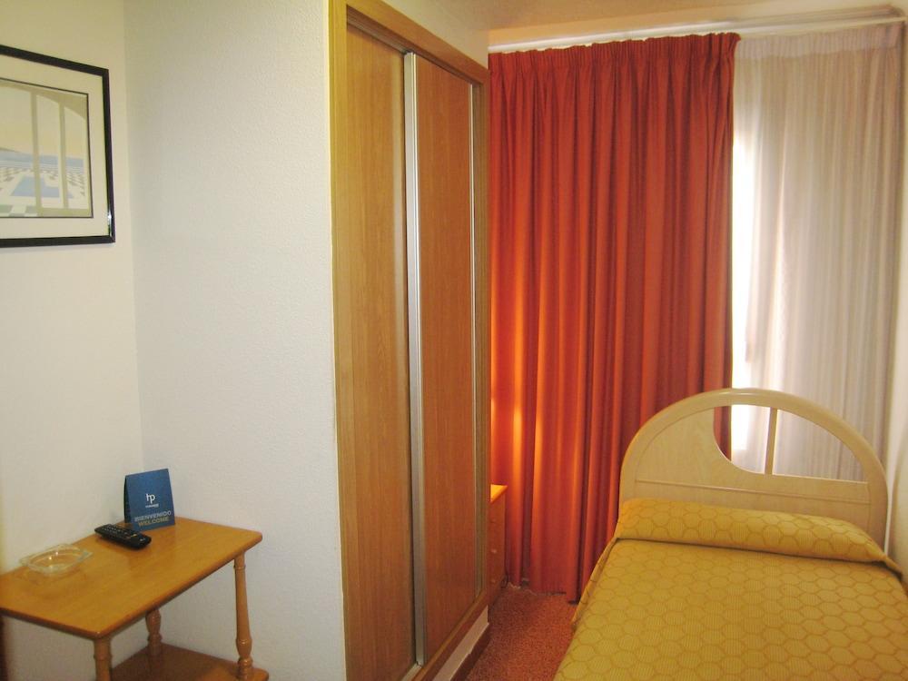 Hostal Pensimar Hotel El Altet Kültér fotó